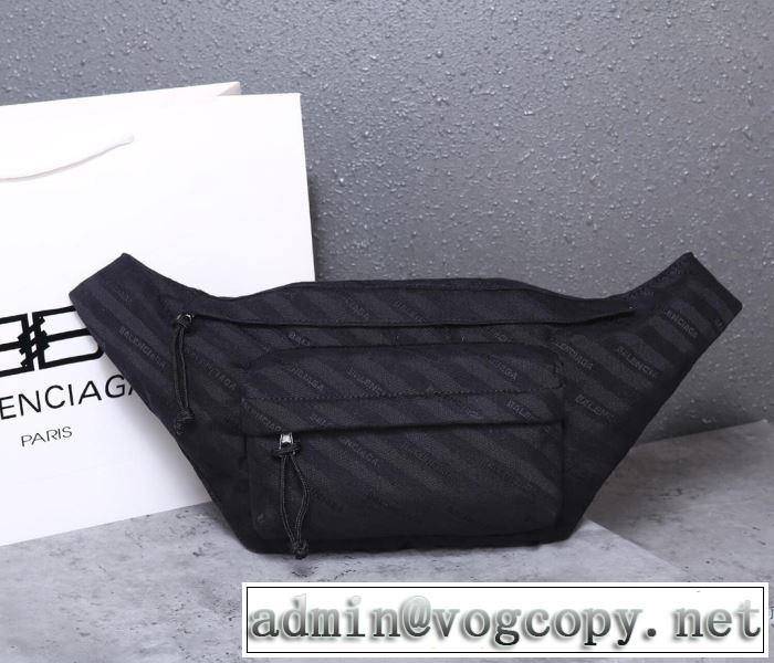 ウエストポーチ 今年らしい新しい人気色 バレンシアガ【2019秋冬】今きてる最先端ブランド BALENCIAGA 現在流行中のおすすめ人気