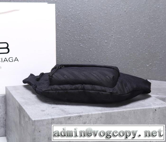 ウエストポーチ 今年らしい新しい人気色 バレンシアガ【2019秋冬】今きてる最先端ブランド BALENCIAGA 現在流行中のおすすめ人気