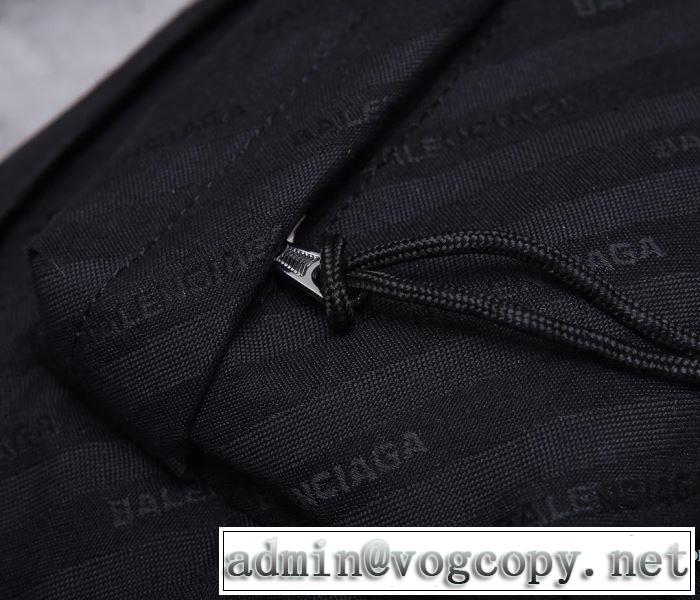 ウエストポーチ 今年らしい新しい人気色 バレンシアガ【2019秋冬】今きてる最先端ブランド BALENCIAGA 現在流行中のおすすめ人気