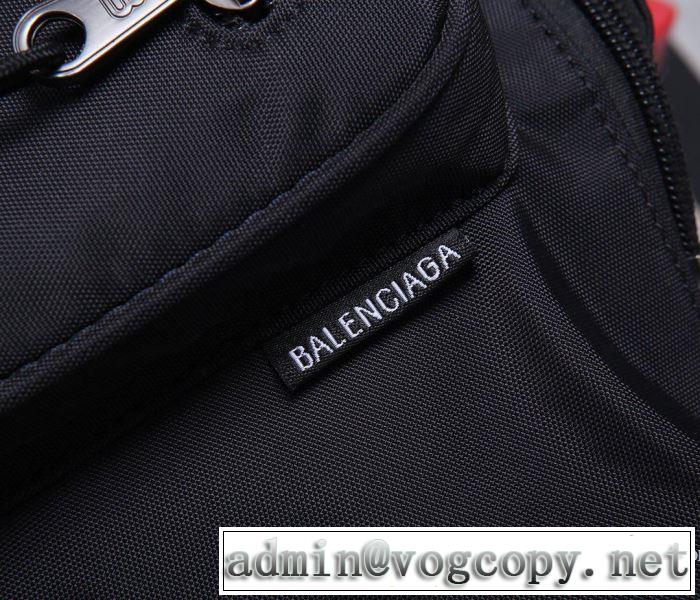 ウエストポーチ 2019年秋冬に欠かせない バレンシアガおススメの秋冬アイテムをCHECK  BALENCIAGA おしゃれでおすすめ今季トレンド
