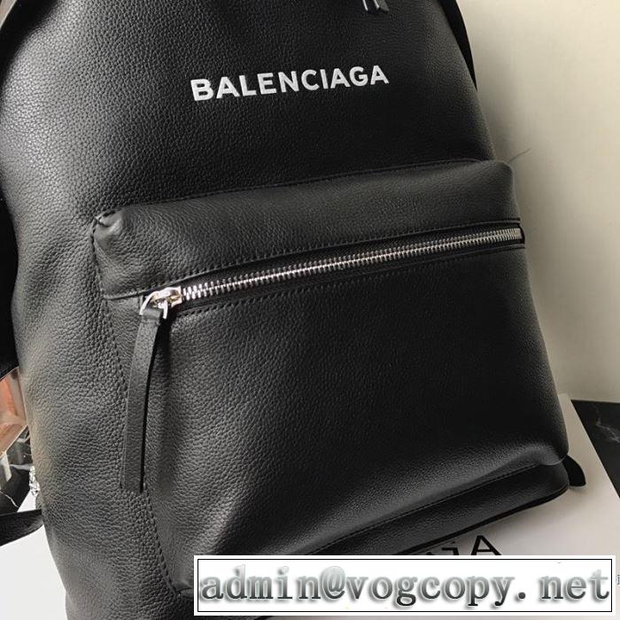 リュック 【2019秋冬】の注目トレンド バレンシアガ BALENCIAGA 2019トレンドファッション新品 今季トレンドをうまく取り
