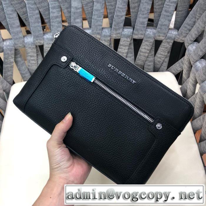 今流行のストリート上品 バーバリー BURBERRY ポーチ 【2019春夏】最新コレクション