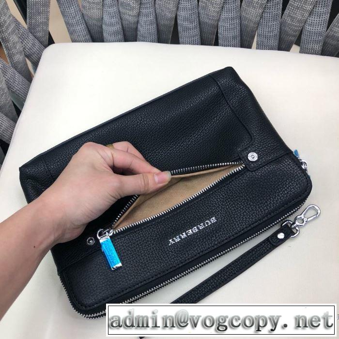 今流行のストリート上品 バーバリー BURBERRY ポーチ 【2019春夏】最新コレクション