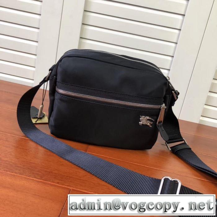 ミニバッグ　ゆったりきれいめスタイル新品　バーバリー 抜群の暖かさを実現BURBERRY　2019年秋冬のトレンドをカッコ良く押さえ