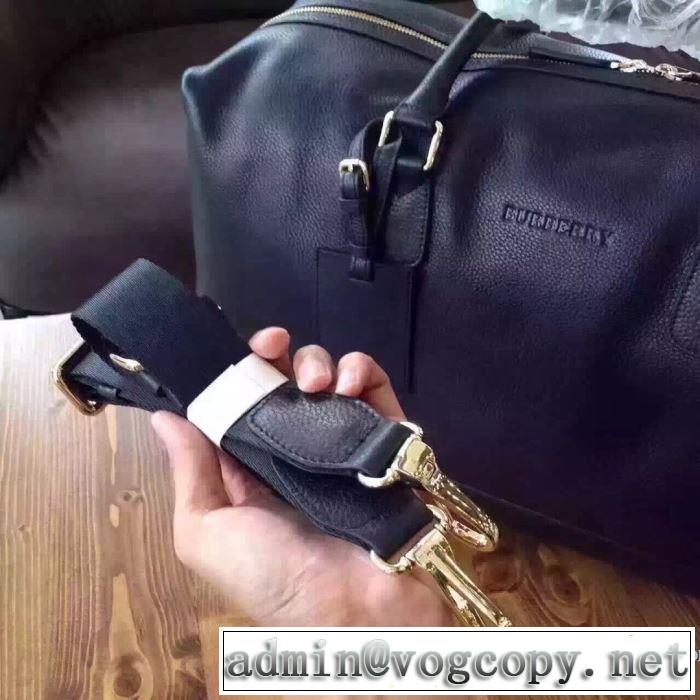 秋冬トレンドを押さえたコーデスタイル　ハンドバッグ 　バーバリー BURBERRY　人気高い新作おすすめ2019トレンド