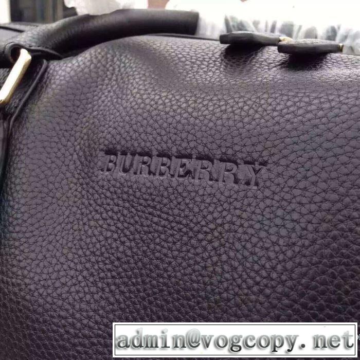 秋冬トレンドを押さえたコーデスタイル　ハンドバッグ 　バーバリー BURBERRY　人気高い新作おすすめ2019トレンド