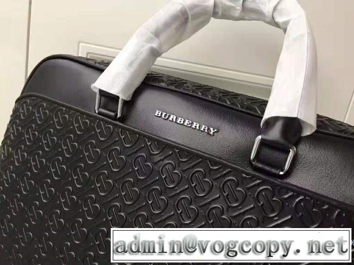 実用性にも優れた秋冬新作　ハンドバッグ バーバリー 先取り2019/2020秋冬ファッション　BURBERRY温かみのあるアイテム安い