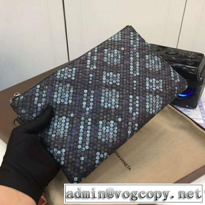 ボッテガ ヴェネタ BOTTEGA VENETA ポーチ 2019年春夏のトレンドアイテム クラシカルな雰囲気