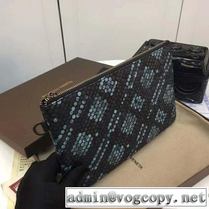 ボッテガ ヴェネタ BOTTEGA VENETA ポーチ 2019年春夏のトレンドアイテム クラシカルな雰囲気