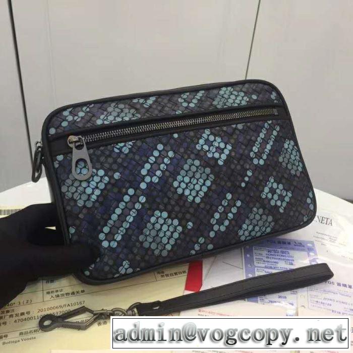 ポーチ 大人カジュアル夏ファッション2019 ボッテガ ヴェネタ BOTTEGA VENETA 暑い季節も大活躍