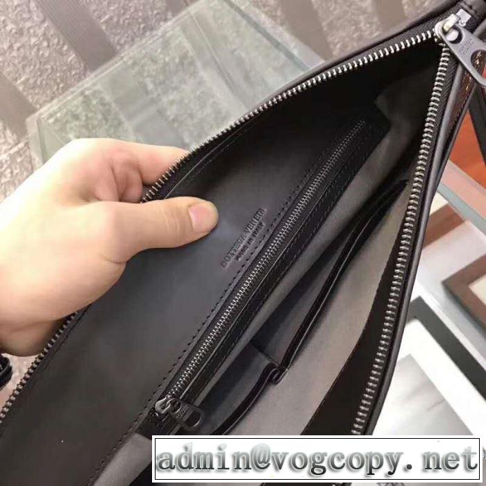 ボッテガ ヴェネタ BOTTEGA VENETA ポーチ 【2019春夏】最新コレクション 春夏の流行りトップス