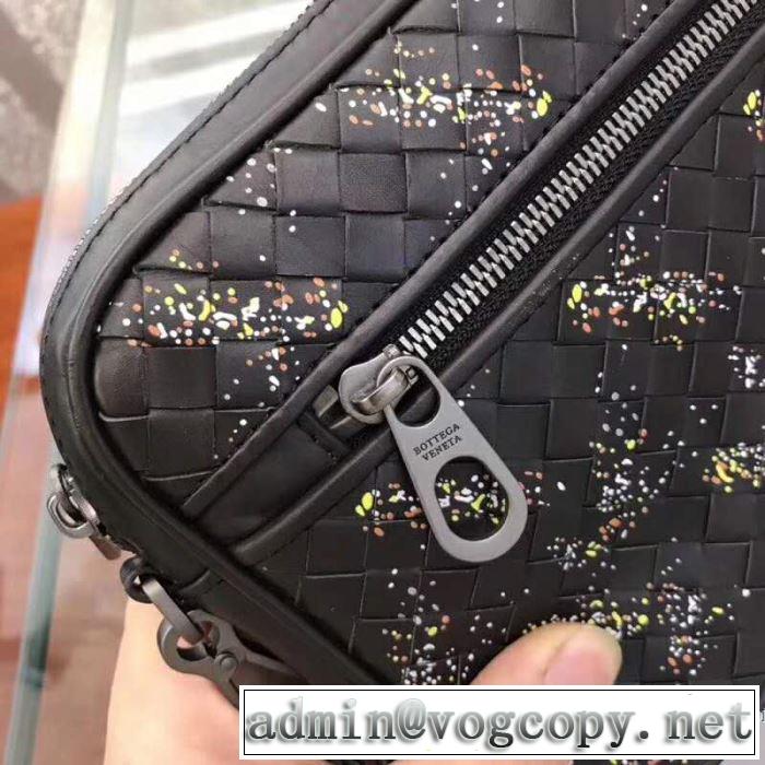 大人カジュアル夏ファッション2019 今流行のストリート上品 ボッテガ ヴェネタ BOTTEGA VENETA ポーチ