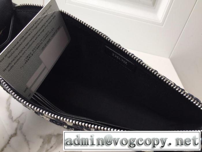 ディオール DIOR ポーチ 2019年春夏流行ファッション 春夏シンプルファッションでOK！