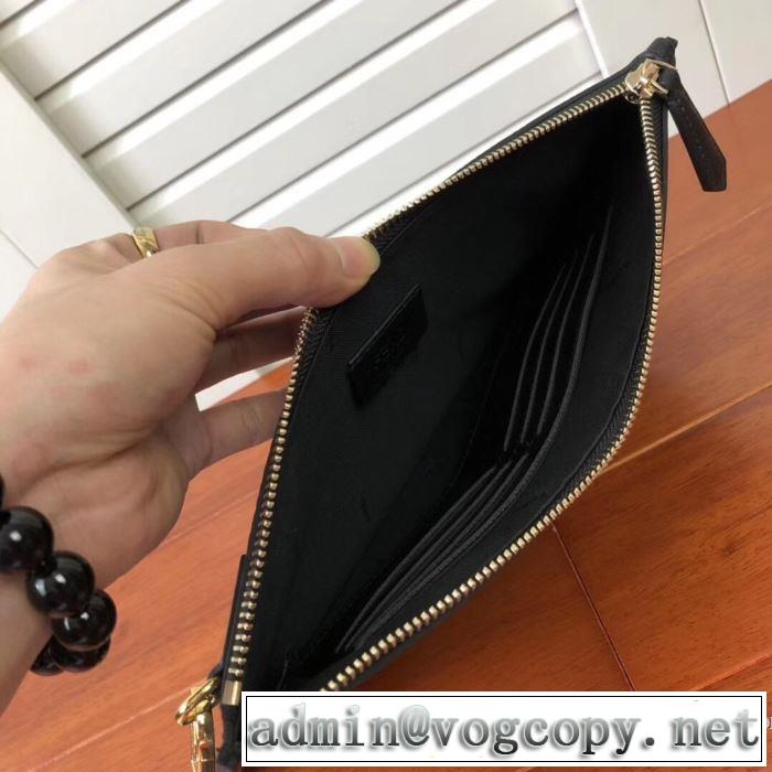 2019秋冬着こなし方おすすめ　フェンディおしゃれで機能性の高い　FENDI ハンドバッグ 多色可選　オシャレな秋冬コーデスタイル