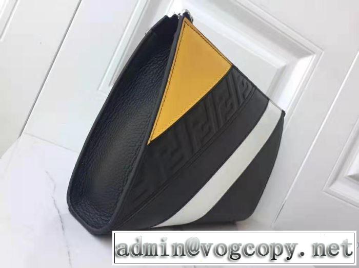 秋冬流行2019-2020年人気色　フェンディ機能性や暖かさ着用感すごい　 FENDI 2019/2020年AW人気ブランド　ハンドバッグ