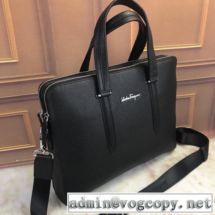 2019年最新ファッション 今から夏まで活躍する サルヴァトーレフェラガモ FERRAGAMO ビジネスバッグ