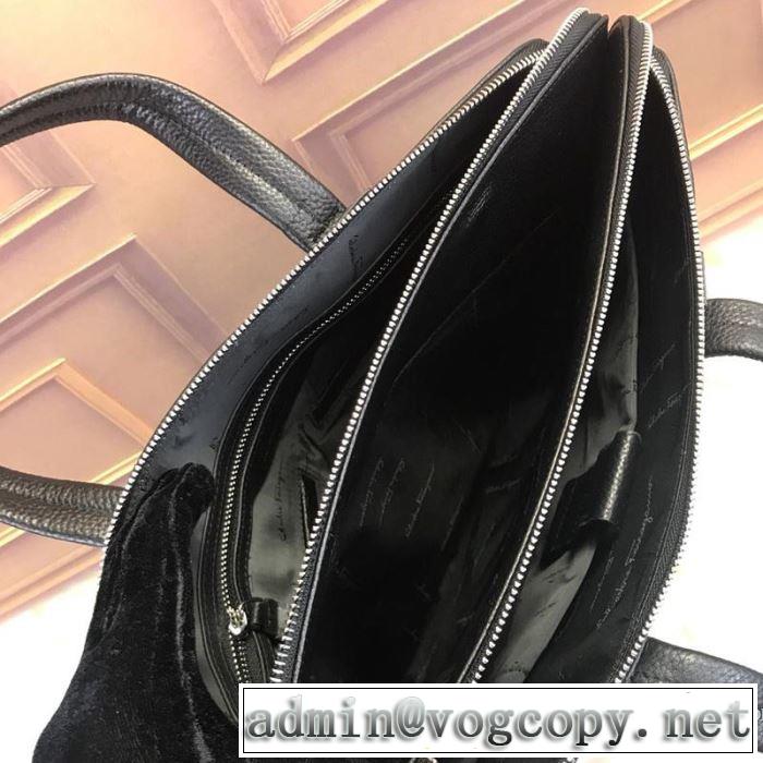 2019年最新ファッション 今から夏まで活躍する サルヴァトーレフェラガモ FERRAGAMO ビジネスバッグ
