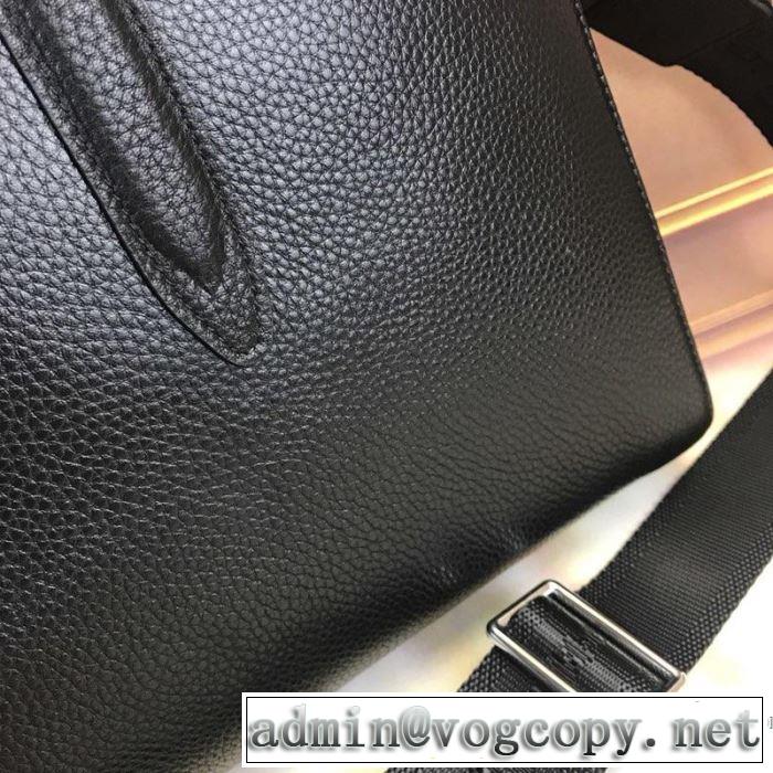 ビジネスバッグサルヴァトーレフェラガモ FERRAGAMO 魅力的なカラー使い 2019年春夏シーズンの人気