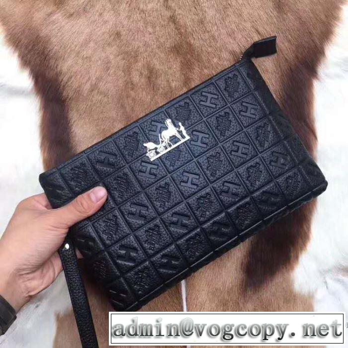 2019年春夏シーズンの人気 春夏シンプルファッションでOK！ エルメス HERMES ポーチ