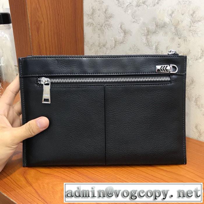 2019秋冬トレンドデザイン エルメス今年注目すべき秋冬ファッション  HERMES ポーチ 素敵続くトレンド