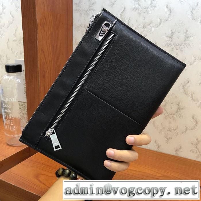 2019秋冬トレンドデザイン エルメス今年注目すべき秋冬ファッション  HERMES ポーチ 素敵続くトレンド