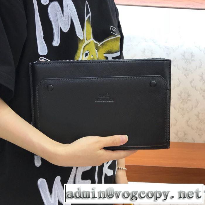 2019秋冬トレンドデザイン エルメス今年注目すべき秋冬ファッション  HERMES ポーチ 素敵続くトレンド