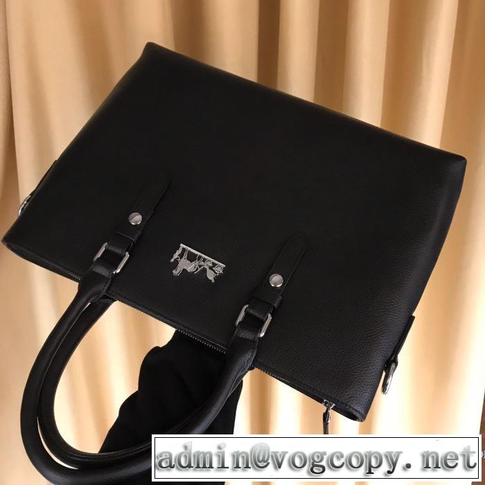 ハンドバッグ  人気ファッション雑誌でも掲載 エルメス最重要！2019秋冬トレンド  HERMES 最新トレンドコーデおすすめ