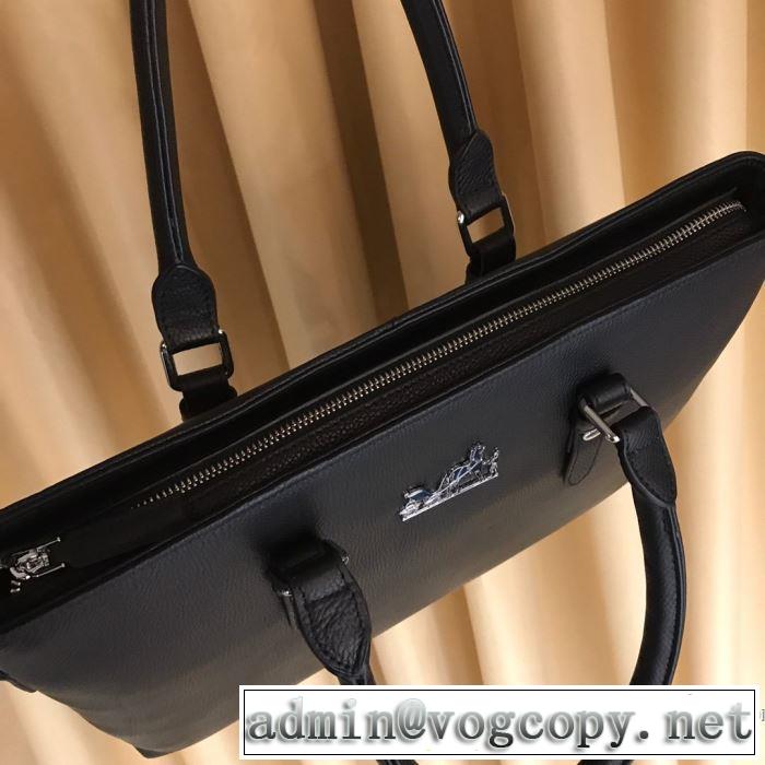ハンドバッグ  人気ファッション雑誌でも掲載 エルメス最重要！2019秋冬トレンド  HERMES 最新トレンドコーデおすすめ