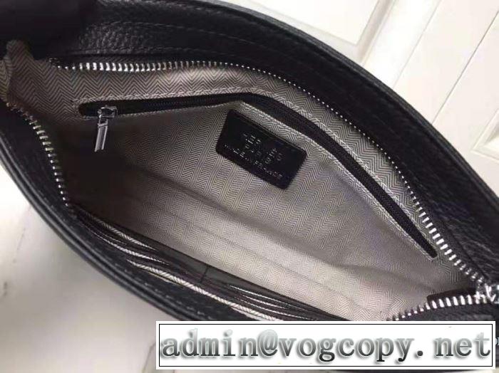 秋ファションのトレンド エルメス2019秋に注目したい  HERMES おしゃれさんはいち早く取り ポーチ 一番おしゃれ秋冬トレンド