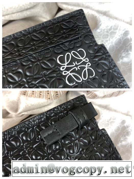 毎日はちょっとイイ秋冬新品 ロエベ LOEWE  ファッショントレンドを早速チェック ポーチ  2020秋冬流行ファション