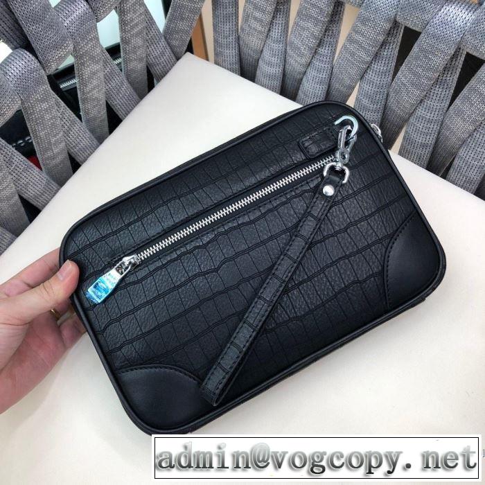 ルイ ヴィトン LOUIS VUITTON ポーチ 【2019年】夏のファッション  夏おすすめ人気ブランドアイテム