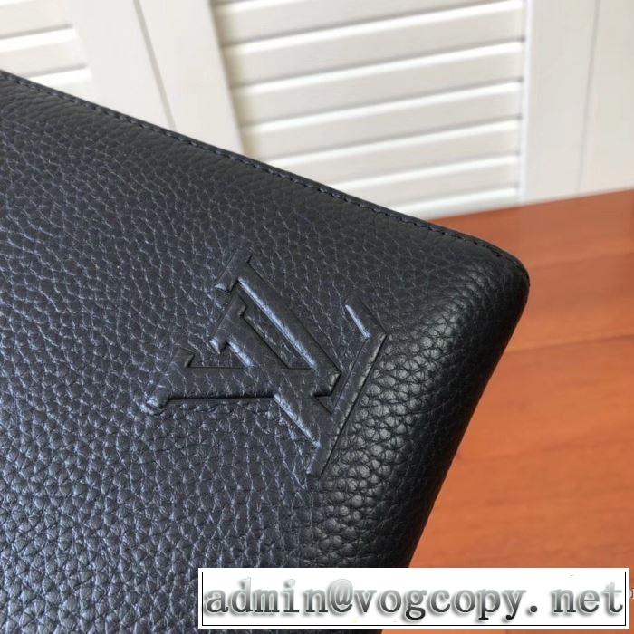 ポーチ  最新秋冬トレンドをチェック！2019-20秋冬 ルイ ヴィトン 絶対おさえるべきカラーと最新 LOUIS VUITTON 今年の流行りファション