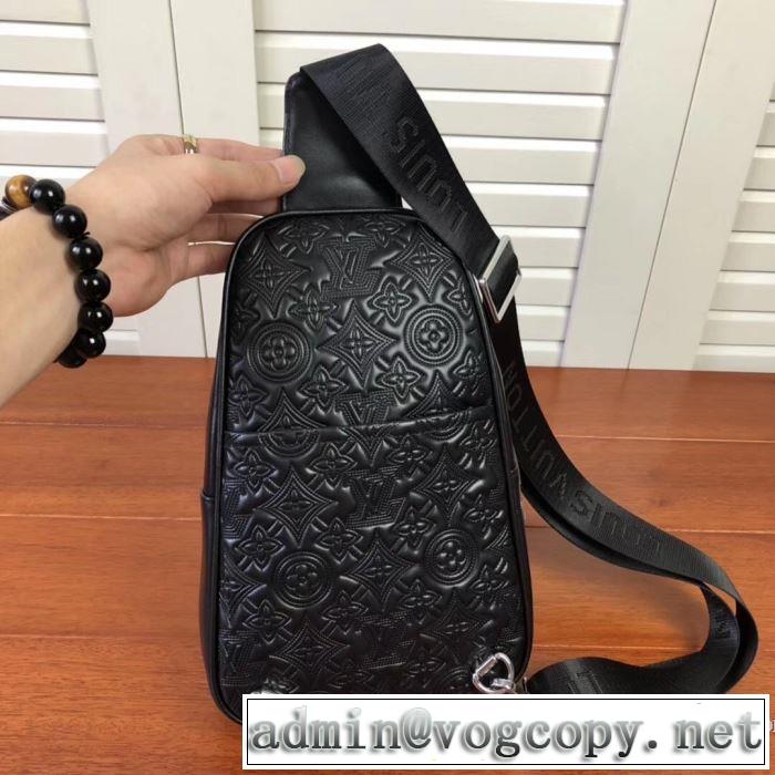 やっぱり優しい色 ルイ ヴィトン 秋にこれがはやりそう LOUIS VUITTON サイズのよさを感じる新作 ウエストバック 【2019秋冬トレンド】押さえておきたい