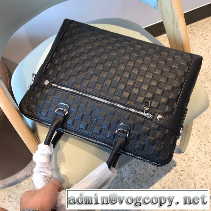 秋冬ファッションコーディネート ルイ ヴィトン人気ファッション雑誌でも掲載  LOUIS VUITTON ハンドバッグ 最重要！2019秋冬トレンド