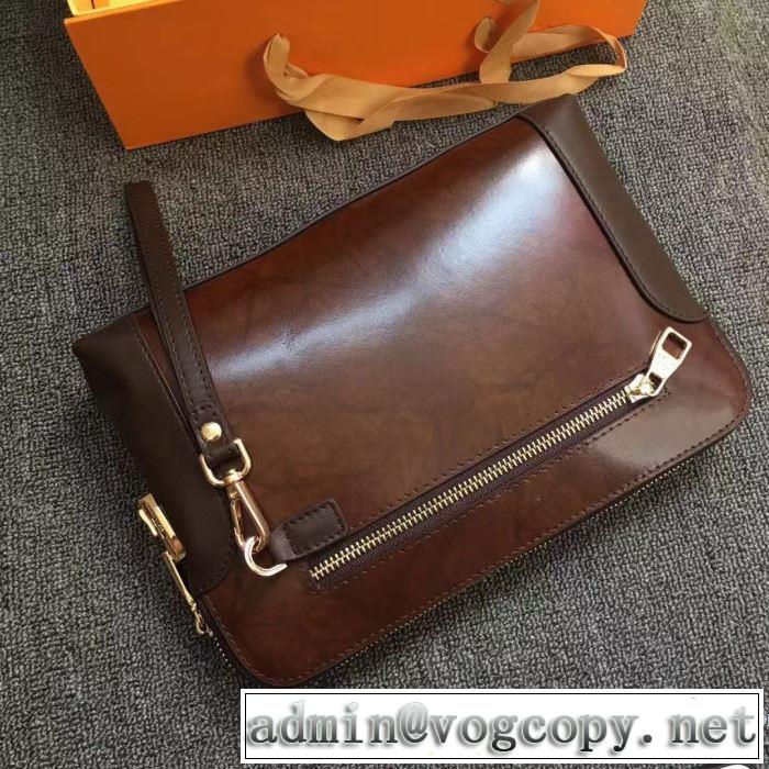 ポーチ   最新トレンドコーデおすすめ ルイ ヴィトン 2019-2020秋冬のファッション LOUIS VUITTON 機能性が良くブランド新品