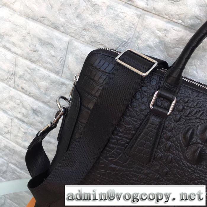 ルイ ヴィトン 優しい色味がかわいい LOUIS VUITTON 速報！2019年秋ファッショントレンド ハンドバッグ  秋冬もちろん主役級