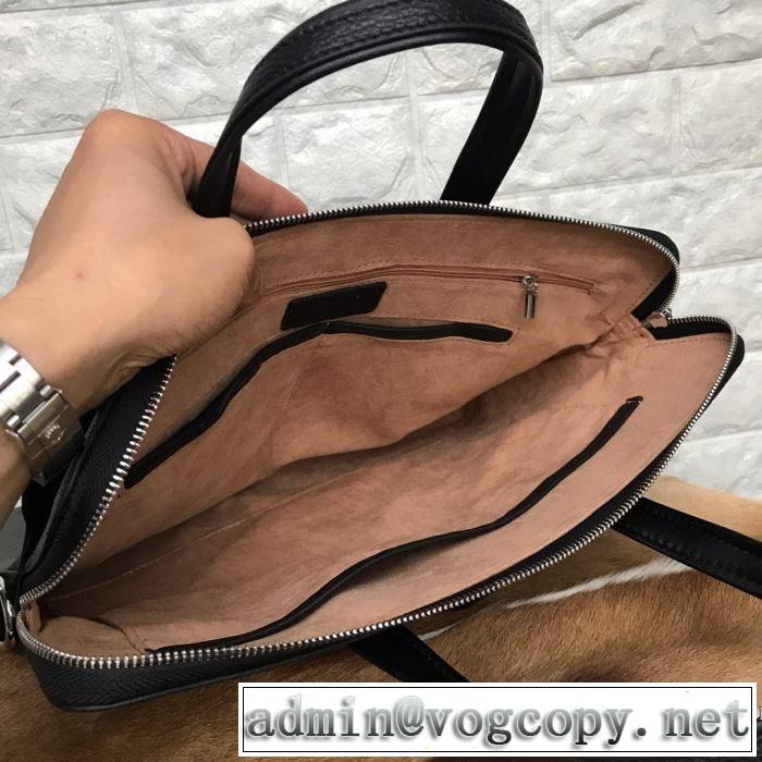 ハンドバッグ  大人かわいい秋冬コーデを楽しみ ルイ ヴィトンおしゃれ度アップ秋冬コレクション  LOUIS VUITTON 2019秋のファッショントレンドはこれ