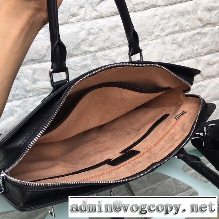秋冬コーデと相性がいい ルイ ヴィトン おしゃれなファッションコーデ LOUIS VUITTON ハンドバッグ 【最新】2019年秋冬のトレンド速報