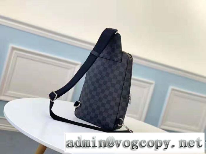 2019-20秋冬トレンドファッション ルイ ヴィトン LOUIS VUITTON 最新秋冬トレンドをチェック ボディバッグ 秋冬流行りファション