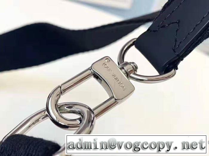 2019-20秋冬トレンドファッション ルイ ヴィトン LOUIS VUITTON 最新秋冬トレンドをチェック ボディバッグ 秋冬流行りファション