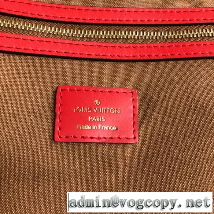 スーツケース 秋冬ファッションコーディネート ルイ ヴィトン最重要！2019秋冬トレンド LOUIS VUITTON 人気ファッション雑誌でも掲載