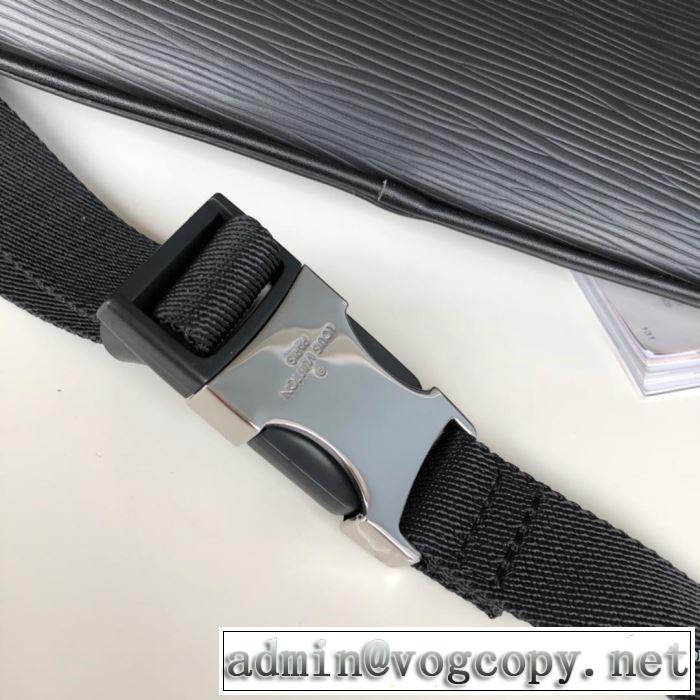 ウエストポーチ ルイ ヴィトン大人かわいい秋冬コーデを楽しみ  LOUIS VUITTON 2019秋のファッショントレンドはこれ