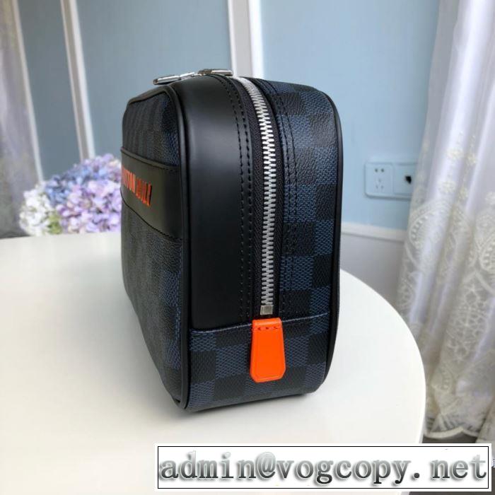 秋ファションのトレンド ルイ ヴィトン 一番おしゃれ秋冬トレンド LOUIS VUITTON 2019秋に注目したい ポーチ おしゃれさんはいち早く取り