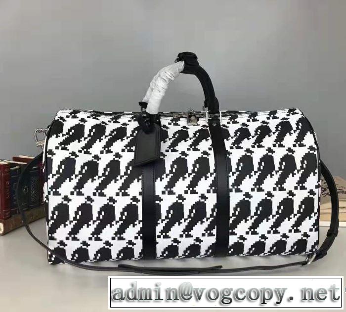 ルイ ヴィトン今から取り入れられるトレンド  LOUIS VUITTON おしゃれでおすすめ今季トレンド スーツケース  2019年秋冬に欠かせない