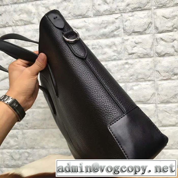 【2019春夏】最新コレクション 絶妙にオシャレ人気アイテム プラダ PRADA ビジネスバッグ
