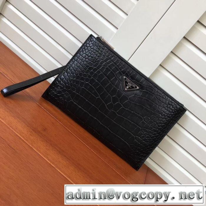 PRADA 今年注目な新品セール プラダ  2019秋冬トレンドアイテム ポーチ  秋冬とれんど新品目立ち