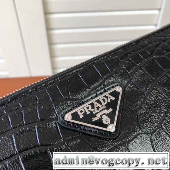 PRADA 今年注目な新品セール プラダ  2019秋冬トレンドアイテム ポーチ  秋冬とれんど新品目立ち