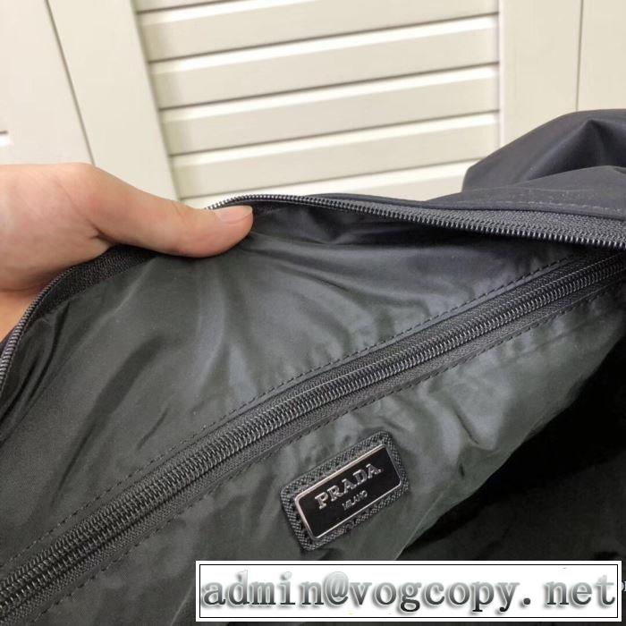 スーツケース 秋冬コーデと相性がいい プラダおしゃれなファッションコーデ  PRADA 2019トレンド秋冬おすすめ安い