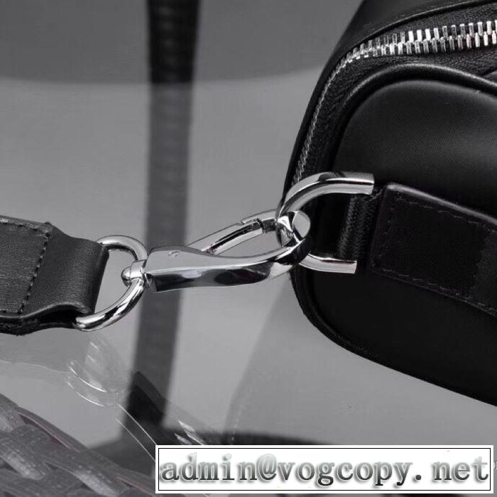 最高にCOOL秋冬新作  プラダ シンプルに着こなしたい PRADA 最速2019秋冬トレンドブランド ショルダーバッグ