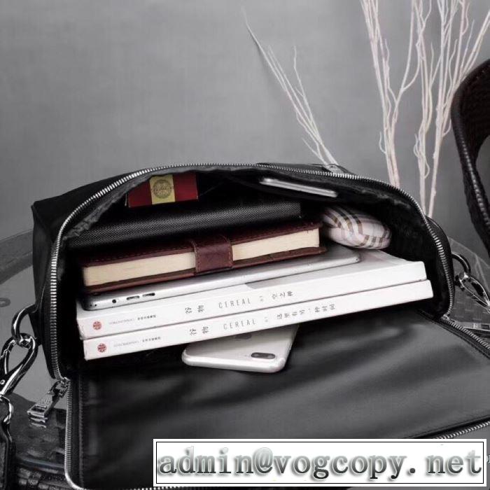 最高にCOOL秋冬新作  プラダ シンプルに着こなしたい PRADA 最速2019秋冬トレンドブランド ショルダーバッグ